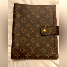 Large A5 Louis Vuitton Planner. This Is Just For The Planner, No Pages Included. Comes With Box And Dust Bag Lv Planner Aesthetic, Louis Vuitton Office, Louis Vuitton Planner, A5 Planner Cover, Leather Agenda, Apple Ipad Case, Louis Vuitton Agenda, Office Planners, Pink Monogram