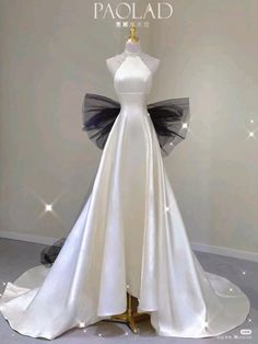 Prom Dress Inspiration Elegant, Xiaohongshu Dress, Satin Backless Wedding Dress, Mode Indie, Robes Glamour, Wedding Dress White, Gowns Dresses Elegant, 파티 드레스