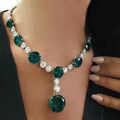 Luxury Emerald Necklace For Anniversary, Elegant Emerald Necklace With Stones For Formal Events, Luxury Diamond Necklace As Gift, Luxury Green Diamond Necklace As Gift, Luxury Green Diamond Necklace Gift, Elegant Emerald Crystal Necklace For Anniversary, Elegant Crystal Emerald Necklace For Anniversary, Luxury Emerald Stone Necklaces, Luxury Diamond Necklace With Stones