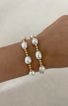 Freshwater pearls mixed with 14k gold filled beads to add a statement to your stack this season! Pearl Bracelet Stack, Beaded Braclets, Necklace Stack, Bride Accessories, Necklace Pearl, Pearl Hoop Earrings, Show Me Your Mumu, Jewelry Inspo, Show Me Your