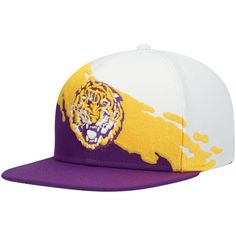 Throw it back to the 90s with a look that's sure to pop with this LSU Tigers hat. Mitchell & Ness brings together the school's colors with a Paintbrush design that showcases your pride in your team. Complete with the vintage green undervisor and classic snapback closure, this cap makes a bold, stylish statement. Green Contrast Color, Back To The 90s, Construction Branding, Throw It Back, Lsu Tigers, Mens Birthday Gifts, School Colors, Mitchell & Ness, The 90s