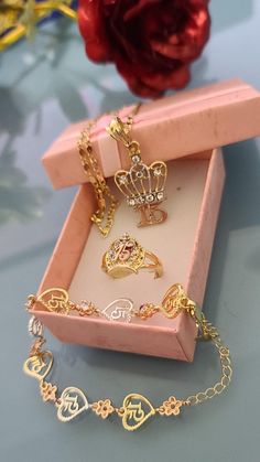 "Special for you. We offer free shipping with the purchase of 35 dollars or more! with First Class Mail (Not Priority Mail) 14k Tricolor Gold Plated \"Mis Quince\" Set (Bracelet, Ring & Necklace) ~ Set (Cadena, Anillo, Brazalete) para 15 Años Oro Laminado - \"Mis XV\", Perfect for \"Mis XV\" Special Gift! Exclusive Set (Bracelet, Ring & Necklace) For your Birthday! en Chapa de Oro de 14K - Material: Copper Chain - 18\", 20\", 22\" and 24\" inches Brazalete Size: 6.5 inches plus 1.5 inche Necklaces Quinceanera, 15 Quince Rings, Quince Ring And Necklace, Rose Gold Quince Jewelry, Gold Bracelet Mexican, Quinceanera Gifts For Her, Quince Necklace Gold, Quince Surprise Gift, Quinceanera Surprise Gift Ideas