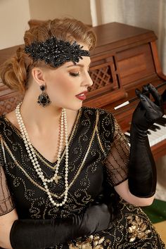 Occasion: A unique and exquisite 1920s party accessories, perfect for Great Gatsby Parties, Weddings, Proms or any Special Occasion! Flapper your way into style this season with accessories. Black Headpiece, 1920s Earrings, Gatsby Earrings, 1920s Accessories, Great Gatsby Theme, 1920s Party, Gatsby Theme, Great Gatsby Party, Peinados Recogidos