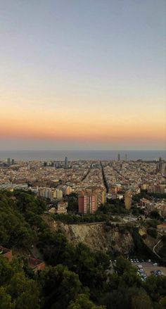 It shows Barcelona from above during the sunset. Dubai Summer, Aesthetic Europe, Dress Runway, Outfit Elegant, Europe Aesthetic, Nyc Style