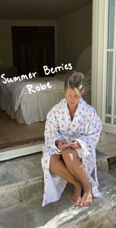 Summer Berries Robe, Djerf Avenue Summer Berries Robe, Aesthetic Bath Robe, Bathrobes Aesthetic, Bath Robe Aesthetics, Djerf Avenue Robe, Bathrobe Aesthetic, Aesthetic Bedroom Wall Decor