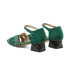 Finish Off A Warm Weather Look Easily With The Dwarves Block Heels Sandal From Crown Vintage. This Tried-And-True Pair Brings A Classic Highlight To Your Collection, While The Suede Design Ensures Lasting Wear And A Luxe Touch. Color: Black/GreenMaterial: SheepskinLining: Genuine LeatherInsole: SheepskinSole: Oxford BottomHeels: 4 cm/1.57"* Fits true to size, take your normal size * US sizing Great Shoes To Spice Up Any Outfit, From Casual Jeans To Fancy Dress. The More You Wear Them, The More C Green Buckle Slingback Sandals For Summer, Summer Green Slingback Sandals With Buckle, Green Buckle Closure Slingback Sandals For Summer, Casual Green Slingback Sandals With Ankle Strap, Casual Green Ankle Strap Slingback Sandals, Spring Evening T-strap Flat Sandals, Green Closed Toe Wedge Sandals, Green Flat Heel Slingback Sandals For Summer, Green Slingback Sandals With Heel Strap For Spring