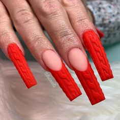 Red Sweater French Tip Nails, Sweater Nails Designs Almond, Red Cable Knit Nails, Sweater Nails Designs Christmas, Red Christmas Nails Sweater, Sweater Tip Nails, Glossy Sweater Nails, Red Christmas Sweater Nails, Christmas Nails Sweater Pattern Red