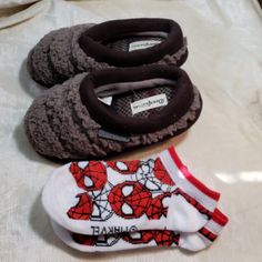 Dearfoams Slipper For Toddler Size 7-8 , Been Here And There But Never Used, ... Plus Spiderman Socks (Marvel) ... No Box #Authentic Brown Non-slip Slippers, Spiderman Socks, Red Bear Slippers, Moose Slippers, Comfortable Non-slip Brown Slippers, Orange Slippers, Baby Boy Slippers, Brown Slip-on Winter Slippers, Fox Slippers