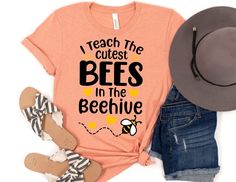 Bee Ideas, Teacher Encouragement, Bee Room, Third Grade Teacher Shirts, Shirts For Teachers, Bee Themed Classroom, Prek Teacher, Bee Classroom, Bee T Shirt