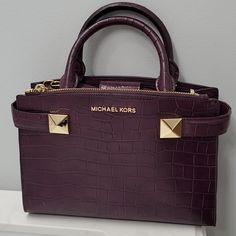 Michael Kors Beautiful Mini Bag. New Without Tags! Never Used. Chic Michael Kors Bag With Top Carry Handle, Michael Kors Purple Everyday Bags, Michael Kors Purple Bags For Everyday Use, Michael Kors Bag With Detachable Handle For Errands, Michael Kors Purple Leather Bag, Designer Purple Bag With Gold-tone Hardware, Designer Purple Bags With Gold-tone Hardware, Chic Michael Kors Top Handle Bags, Michael Kors Evening Bag With Top Carry Handle