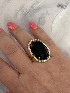 Beautiful Black Onyx Stone statement ring with gold band.  Ring is adjustable. Ring With Gold Band, The Mob, Raw Stone Ring, Black Onyx Stone, Black Onyx Ring, Silver Heart Necklace, Ring Black, Pretty Rings, Onyx Ring