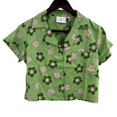 Daisy Street Green Crop Floral Button Front New Small Collared Neckline Short Sleeve Buttons Down The Front All Over Floral Print Relaxed Fit New With Tags Armpit To Armpit 19" Length 17" Spring Green Tops With Camp Collar, Spring Blouse With Camp Collar, Spring Green Blouse With Camp Collar, Green Camp Collar Blouse For Spring, Green Camp Collar Top For Spring, Green Vacation Tops With Buttons, Green Buttoned Tops For Vacation, Green Tops With Buttons For Vacation, Trendy Spring Blouse With Camp Collar