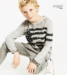 Raphael from Sugar Kids for ZARA Kids. Zara Boys, Zara Collection, Zara Kids, Top Collection, Kids Wear, Boy Fashion, Textile Design, Long Sleeve Tshirt Men