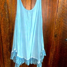 This Dress Is In Perfect Condition And Has Tags. Umgee Dress, Colorful Dresses, Color Blue, Midi Dress, Womens Dresses, Tags, Dresses, Women Shopping, Blue