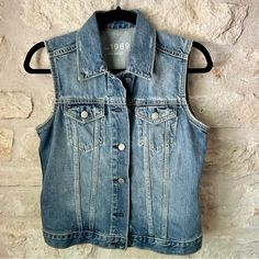 Gap Classic Denim Vest. Size Small. Fits Like A Small, Not Oversized. Never Worn, But Tags Removed. Great Look To Be Worn As A Top! Casual Washed Blue Denim Vest With Pockets, Casual Washed Blue Denim Jacket For Summer, Casual Washed Blue Summer Denim Jacket, Summer Casual Washed Blue Denim Jacket, Relaxed Fit Denim Vest With Pockets, Trendy Medium Wash Denim Top For Everyday, Trendy Medium Wash Denim Top, Casual Washed Blue Outerwear For Summer, Casual Washed Blue Summer Outerwear