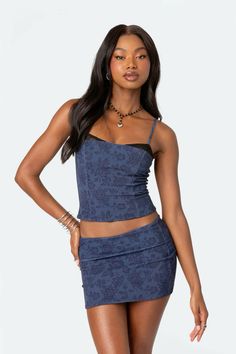 Corset Top Outfit, Stray Kids Outfits, Fabric Matching, Nails 2022, Party Fits, Printed Bras, Corset Crop Top, Swimwear Dress, Runway Trends