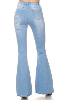 Bottom Light, Western Style Outfits, Bottom Jeans, Cute Boutiques, Flare Leg Jeans, Light Blue Denim, Bell Bottom, Jeans Brands, Denim Wash