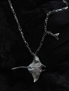 "990 Sterling Silver Necklace W/Manta Pendant, 20\" Neckline,  Pendant Size: Width: 1.6\", Height: 1.9\" Antique Polished Finishing On Surface,  Highly Recommend: As a Birthday Gift, Valentine's Gift, Mother's day Gift, X-mas Gift Etc.. For Wife/Girlfriend/Lover/Mother/Grandmother/Daughter/Sister/Aunt/Grandma/Nana... Significant Other, Or Anyone Who Enjoys Pure Silver Necklaces. Fit For Daily Wear, Make You Beautiful/Wonderful, Get A Lot Of Compliments. Pls Note: This Is Pure Silver Jewelry, Please MUST Take Off Before Showering/Bathing, Swimming, Sleeping or Using Lotions Etc... Otherwise It Will Get Tarnished On Surface In Short Time, Thanks A Lot For Understanding! This is one of the ocean traces series, you can visit our store to view more ocean traces series/collection, thank you! Ple Luxury Sterling Silver Necklace With Lobster Clasp, Handmade Luxury Collectible Jewelry, Luxury White Gold Collectible Necklace, Luxury Oxidized Finish Jewelry For Collectors, Luxury Collectible Jewelry With Oxidized Finish, Soft Soldering, Dope Jewelry Accessories, Piercing Inspo, Ocean Necklace