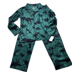 New With Tag Two Piece Green Dinosaur Print Pajama Set Size 12 Years (R3706) Size: Boys 12 Condition: New With Tags Dinosaur Pajamas, Green Two Piece, Green Dinosaur, Print Pajamas, New Green, Kids Pajamas, Pajama Sets, Dinosaur Print, Pajama Set