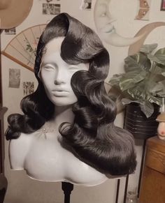 Long Vintage Waves, 50s Hairstyles Black Women, Vintage Hair Styles Long Hair, Fingerwaves Long Hair, Showgirl Hair, Character Hair Design, 1950s Long Hairstyles, Long Vintage Hair, Retro Hairstyles For Long Hair