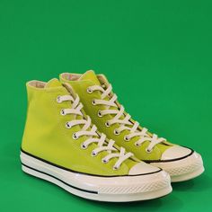 Converse Chuck 70 High Lime Twist / Fluorescent Green Unisex Sneakers 172141c Nwt Size Guide: Men's 9 - Women's 11 Mpn: 172141c Brand New With Box. 100% Authentic! More Cushioning, Tougher Canvas, Same Versatility. The Chuck 70 High Top Is Built Off Of The Original 1970s Design, With Premium Materials And An Extraordinary Attention To Detail, With Added An Extra Cushy Insole For Arch Support And Stability. Canvas Upper Is Lightweight And Durable. The Timeless Silhouette You Know And Love. Rubber Green High-top Sneakers For Light Sports With Rubber Sole, Sporty Green Canvas Shoes With Vulcanized Sole, Green Sporty Canvas Shoes With Vulcanized Sole, Green High-top Canvas Shoes With Contrast Sole, Green Canvas Shoes With Contrast Sole, Green Canvas Shoes With Laces For Sports, Green Lace-up Canvas Shoes With Contrast Sole, Yellow Sneakers For Streetwear, Green High-top Sneakers For Light Sports