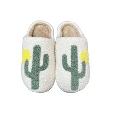 Soft and Cozy Lounge Green Cactus Slippers — Zee Perfect Gift® Lounge Green, Sun Lounge, Cozy Lounge, Green Cactus, Soft Slippers, Spa Gifts Set, Spa Gifts, Plant Lady, Smile Face