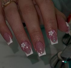 Light Pink Nails For Prom, Light Pink Nails Flowers, Short Acrylic Nails With Flowers, Simple Flower Acrylic Nails, Cheap Acrylic Nail Ideas, Flowers On Short Nails, Nails With Little Flowers, Pretty Acrylic Nails Coffin Short, Nude Pink Nail Designs