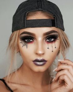 Nem Halloween Makeup, Maquillage Halloween Zombie, Last Minute Halloween Kostüm, Halloween Smink, Fete Emo, Pelottava Halloween, Maquillage Halloween Simple, Halloween Mujer, Halloween Gesicht