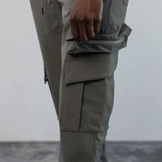 Introducing the B|FIT SCULPT Cargo Trousers. These trousers offer both comfort and style, making them perfect for any occasion. The cargo design allows for optimal performance and practicality. Upgrade your wardrobe with these must-have trousers. Cargo Design, Upgrade Your Wardrobe, Mens Joggers, Cargo Trousers, Sports Leggings, Mens Shorts, Shirts Tops, Trousers, Man Shop