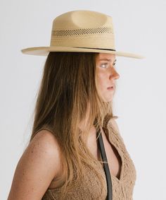 The Saguaro combines a pinched, fedora crown with a wide, shade-providing brim that features an ever-so-slightly upturned edge. Exquisitely woven venting makes this hat breathable and beautiful. Featuring a matte black leather band, this handwoven hat is a must-have for hot summer days. This hat also comes with a protective duster bag to keep your hat safe for storage and travel. Elegant Hat With Curved Brim And Rigid Fit, Elegant Rigid Hat With Curved Brim, Spring Classic Fedora With Curved Brim, Classic Spring Fedora With Curved Brim, Fitted Fedora With Flat Brim For Travel, Elegant Unlined Panama Hat With Curved Brim, Elegant Curved Brim Unlined Panama Hat, Classic Unlined Hat With Curved Brim, Elegant Curved Brim Hat