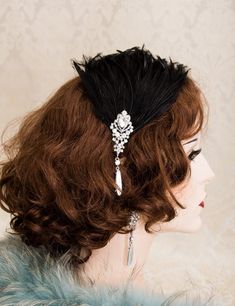 Stunning 1920s Art Deco style inspired feather flapper headband for Great Gatsby costume party. Made with black feathers and stunning Art Deco brooch with dangling crystals. Matching earrings are also available for purchase. This hair piece is attached to an alligator hair clip, but we can also make it on elastic band or a rhinestone headband. Please let us know on which side you would like to wear this hair piece. ♥ HOW TO ORDER: please select items that you want to buy from the drop-down menu. Great Gatsby Costume, Great Gatsby Hairstyles, Great Gatsby Headpiece, Feather Hair Pieces, Gatsby Accessories, Gatsby Hair, Gatsby Headpiece, Gatsby Headband, Gatsby Costume