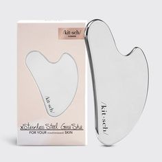 Kitsch Gua Sha Tool aus Edelstahl kann helfen, die Haut zu massieren und die Durchblutung und Lymphdrainage für eine gesündere, strahlende Haut zu fördern. Der perfekte Weg, um müde Muskeln zu beruhigen und Druckpunkte zu stimulieren, Stress und Anspannung abzubauen. Die hygienische Konstruktion aus rostfreiem Stahl ist nicht porös und hilft, die Ansammlung von Bakterien zu verhindern, wodurch sie leicht zu reinigen und zu desinfizieren ist Steel Gua Sha, Facial Tools, Gua Sha Facial, Gua Sha Tools, Real Steel, Birthday Wishes For Myself, Lip Gloss Set, Lip Hydration, Skincare Tools