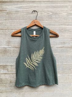 Fern Tank Top, Crop Top, Festival Top, Workout Tank, Gardening Top - Etsy Summer Graphic Print Crop Top For Gym, Spring Crew Neck Crop Top For Gym, Spring Graphic Print Crop Top For Workout, Green Relaxed Fit Crew Neck Tank Top, Spring Crew Neck Crop Top For Yoga, Green Relaxed Fit Tank Top With Crew Neck, Spring Yoga Crop Top With Crew Neck, Green Cotton Tank Top For Gym, Sporty Green Tank Crop Top