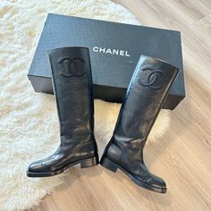 *Brand New In Original Packaging *Comes With A Chanel Boots Box, Chanel Ribbons, Chanel Shopping Bag And An Iconic Chanel Camelia *Made In Italy *Size: 36.5 *Classic Cc Logo X Super Comfy Lambskin X Ribbon Embroidery On Cc Logo *Your Most Classic Chanel Cc Boots!! Long Chanel Boots, Chanel High Boots, Chanel Knee High Boots, Chanel Riding Boots, Black Boots Chanel, Mochila Chanel, Chanel Shopping Bag, Chanel Combat Boots, Logo X