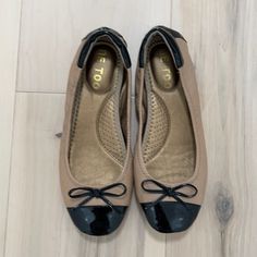 Classic Ballet Flats, Never Worn, Super Comfy With Heel Cushions. Cute Flats, Flat Shoes Women, Ballet Flats, Me Too Shoes, Loafer Flats, Loafers, Ballet, Cushions, Women Shoes