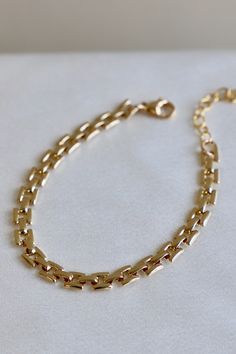 Unique square link chain bracelet Material: 24kt gold plate over brass Bachelorette Party Dress, Bracelet Shop, Link Chain Bracelet, Wrap Bracelets, Maxi Dress Wedding, 24kt Gold, Gold Bracelet Chain, Bracelets For Women, Timeless Accessories