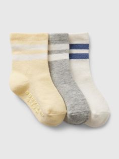 Made with 67% organically grown cotton.  Organic cotton is better for people and the environment because it's grown without the use of harmful synthetic pesticides and fertilizers.  Soft cotton-blend crew socks.  Reinforced toe and heel.  Ribbed top with stripes. Denim Bucket Hat, Safari Baby Shower, Ribbed Top, Boy Clothes, Baby Boy Outfits, Baby Bodysuit, Toddler Boys, Crew Socks