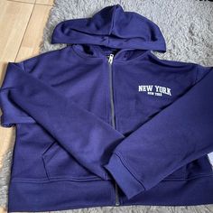 New York Crop Hoodie From Forever 21 Size Small Trendy Blue Fleece Outerwear, Trendy Blue Hooded Jacket For Streetwear, Forever 21 Sporty Long Sleeve Outerwear, Trendy Blue Hoodie With Double-lined Hood, Trendy Hooded Outerwear From Forever 21, Crop Hoodie, Forever 21 Jacket, Colorful Hoodies, Cropped Hoodie