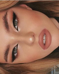 @royalquartz Mekap Mata, Eye Makeup Pictures, Smink Inspiration, Makijaż Smokey Eye, Eye Makeup Designs, Edgy Makeup, Makeup Eye Looks, Nude Makeup, Makeup Makeover