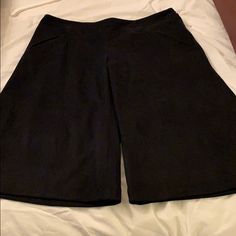 Black Knickers Side Zipper 30” Waist Size Forever 21 Black Bottoms For Workwear, Forever 21 Bottoms For Fall Night Out, Forever 21 Fall Bottoms For Night Out, Festival Romper, Forever 21 Black Dress, Light Blue Skirts, Jumper Denim, Overall Jumper, Maroon Pants