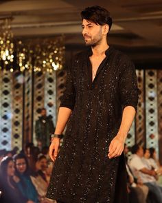 Casual Wedding Outfit, Indian Wedding Suits Men, A Day In My Life, Fashion Models Men, Sangeet Outfit