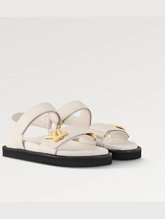 Gender: Women Brand: LOUIS VUITTON Product Name: LV Sunset Flat Comfort Sandals Light Beige Bags Alora Code: 82643687 Origin: France Luxury Beige Flat Slides, Beige Non-slip Flat Sandals, Beige Non-slip Flip Flops, Beige Bags, Beige Flat T-strap Sandals, Beige Stitched Sole Slip-on Sandals, Beige Bag, Comfortable Sandals, Product Name