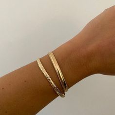 Everyday Fine Jewelry, Gold Jewelry Bracelets, Wrist Jewelry, Jewelry Accessories Ideas, Gold Bracelets, Shop Gift, Classy Jewelry, Stacked Jewelry, Jewelry Lookbook