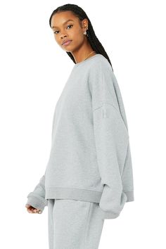 Everyone you meet is going to want their own Renown Crew Neck Pullover, our forward, street-ready look for he, she & they. Made from thick, heavyweight French terry, this oversized pullover features chill, dropped shoulders and cuffs at the sleeves and waistband. Comfy, heavyweight French terry Chill, dropped shoulder fit Designed & uniquely fit for every size Wear-tested by our in-house team for the perfect fit Alo Yoga® | Renown Crewneck Neck Pullover Top in Athletic Heather Grey, Size Woman Back, Oversized Pullover, Back Women, Shopper Tote, Alo Yoga, Bra Tops, French Terry, Heather Grey, Bell Sleeve Top