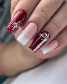 Christmas Nails 2025, Nail Noel Christmas, Christmas Manicure Ideas, Navidad Nails, Nail Noel, Winter Nail Art Designs, Xmas Nail Art