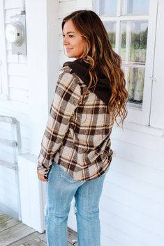 BUTTON DOWN PLAID SHACKET ZIP UP HOODIE CONTRAST Fits true to size, model is a S/M shown in a size small. 100% POLYESTER