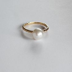 Classic And Elegant Pearl Ring Features A Luminous White South Sea Pearl Crafted In 14kt Solid Gold. Hallmark: 14k Pearl In Pictures Is The Exact One You Will Receive South Sea Pearl Is White With A Subtle Pink Overtone Ring Size : 7 Pearl Size: Approx 8-8.5mm Handcrafted Locally New In Box Pearl Ring Simple, Graduation Ring, Silver Halo Ring, Pearl Rope, Graduation Rings, Dainty Wedding Ring, Rope Ring, Criss Cross Ring, Ring Inspo