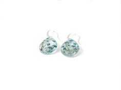 "This listing is for a resin handmade dangle drop earrings with real Baby's breath earring made of clear eco resin, that help to preserved the nature beauty for a long time. Lightweight and comfortable to wear. Earring Hooks length: 5/8\" (26 mm) Resin size: 5/8\"x 15/16\" (16 x 25 mm) Hypoallergenic stainless steel hooks Hypoallergenic - No rust, not dark, not oxidized, very strong, does not cause allergies. Chain made of natural surgical metals without impurities. Suitable for those with sensi Botanical Resin, Flowers Pressed, Breath Flowers, Eco Resin, Floral Jewelry, Baby's Breath, Resin Earrings, Floral Jewellery, Clear Resin