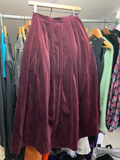 Vintage Laura Ashley Burgundy Velvet Skirt Tag size US 6 but please see measurements as this is smaller than a modern size 6 25" waist 33.5" total length ✶ VINTAGE ✶ Please note that this item is vintage. Wear and tear representative of its age may be present. Anything major will be in the description, but please look closely at the photos. Feel free to send me a message or request additional photos. Thank you! Laura Ashley Vintage, Vintage Laura Ashley, Burgundy Velvet, Velvet Skirt, Laura Ashley, Vintage Wear, Dark Academia, Great Britain, Bordeaux