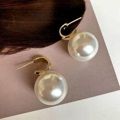 Classy Minimalist, Lighting Color, Classic Earrings, Gold Pearl Earrings, Pearl Types, The Pearl, Pearl Size, Birthstone Jewelry, Savannah